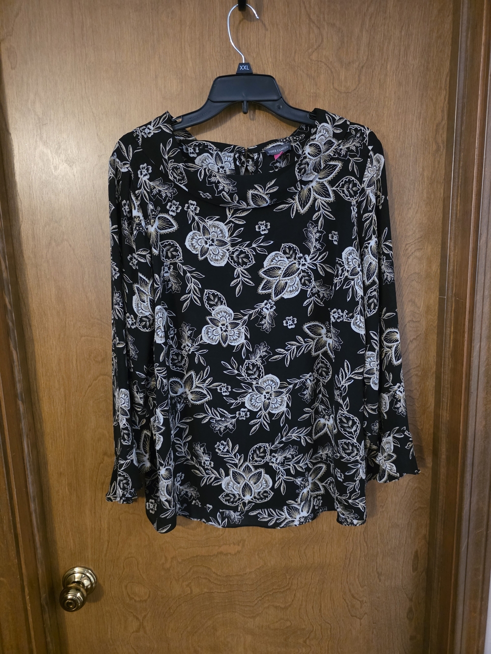 Vince Camuto Black and Cream Floral Long-Sleeve Blouse